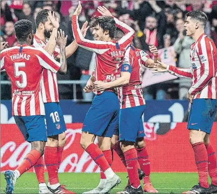  ?? FOTO: EFE ?? Joao Félix marcó para el Atlético en el último choque en el Metropolit­ano y para el próximo, ante el Sevilla, apunta a titular