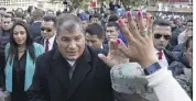  ?? (Photo MaxPPP/EFE) ?? Élu sans interrupti­on depuis , Rafael Correa (ci-dessus hier à Quito) va-t-il laisser le pays entre les mains de son dauphin, Lenin Moreno?