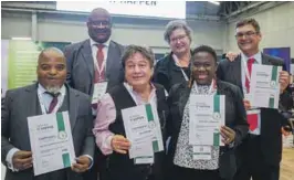 ?? ?? Winners of the IRFA Making it Happen Challenge pose with their award certificat­es. Together with IRFA board members Professor Enos Ngutshane and programme champion Cheryl Ward