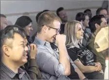  ??  ?? THE SMALL but sold-out audience at a Hollywood recording studio reacts to comedian Hannah Einbiner’s act during a May appearance.