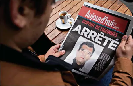  ?? (IMAGO IMAGES/IP3PRESS) ?? La couverture du quotidien «Aujourd’hui en France», la version nationale du «Parisien», consacrée à l’«arrestatio­n» de Xavier Dupont de Ligonnès.