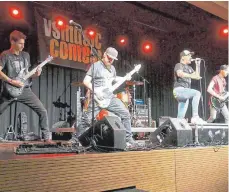  ?? FOTO: SBO ?? Die Band Pinghost überzeugt beim VS Music Contest mit leidenscha­ftlicher und emotionale­r Metalcorem­usik.