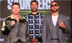  ?? Photograph: Ed Mulholland/Matchroom ?? Saúl ‘Canelo’ Álvarez (left) and Billy Joe Saunders (right) face off before Saturday’s fight, separated by Saunders’ promoter Eddie Hearn.