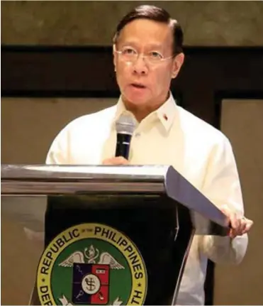  ??  ?? Health Secretary Francisco Duque said on Friday, December 1, that the agency suspended its P3billion dengue vaccinatio­n program in light of new analysis that the vaccine, Dengvaxia, is harmful to those who have not been previously infected with the...