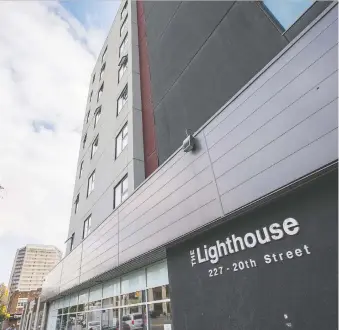  ?? MATT SMITH ?? The Lighthouse Supported Living Inc. operates 61 shelter beds. A memo sent to front-line organizati­ons this month warned about rising transmissi­on of COVID-19 in the inner city.