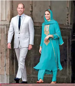 ??  ?? The Duke and Duchess of Cambridge visiting the historical Badshahi mosque in Lahore