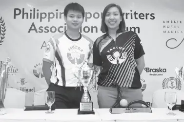  ??  ?? BOWLERS Merwin Tan and Lara Posadas-Wong. Handout photo