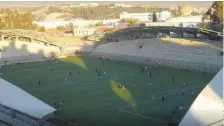  ??  ?? Le stade Benabdelma­lek de Constantin­e