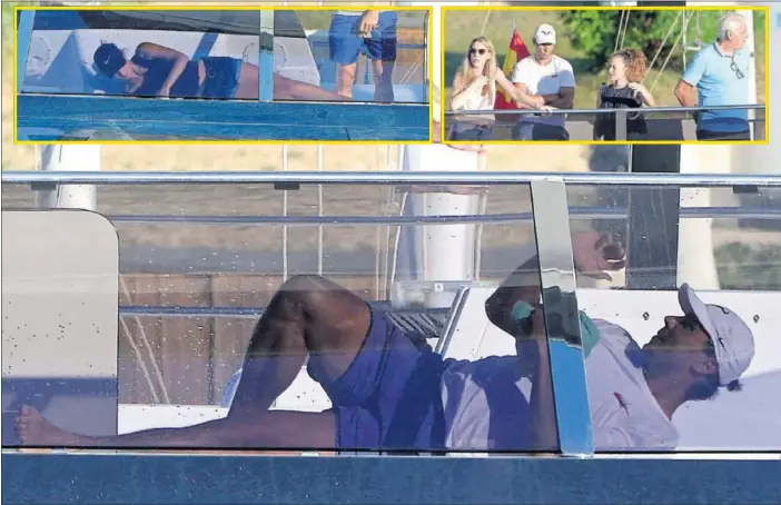  ??  ?? Rafa Nadal, haciendo trabajos de puesta a punto de su nuevo catamarán, en el que estuvo con su esposa Mery Perelló, su padre Sebastiá y su hermana Isabel.