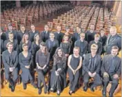  ??  ?? Members of Yale University’s internatio­nally renowned chamber choir.