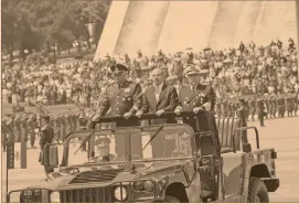  ?? Foto: especial ?? Con Felipe Calderón inició el despliegue militar en las calles.