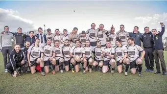  ??  ?? The triumphant squad who claimed the Leinster league Division 1B title in 2015
