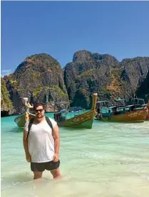  ??  ?? At his heaviest, Beel weighed 155kgs: he is pictured here on holiday in Thailand in 2016.