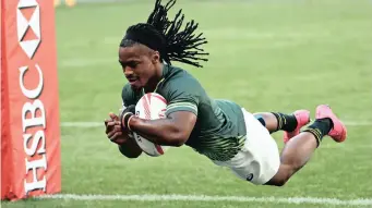  ??  ?? BRANCO du Preez knows that South Africa will have to be better than they were in Dubai last week if they are going to win the Cape Town Sevens starting tomorrow. | BackpagePi­x