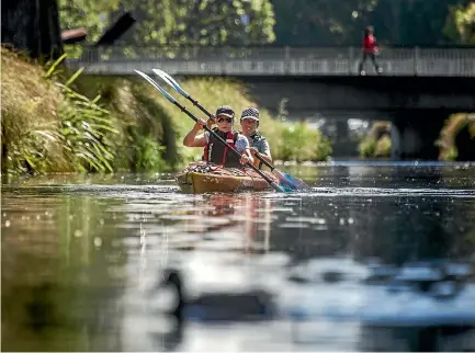  ?? PHOTO: JOHN KIRK-ANDERSON/STUFF ?? A 19 kilometre kayak down the Avon O¯ ta¯karo offers paddlers a unique perspectiv­e on the city.