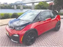  ?? STAFF PHOTO BY MARK KENNEDY ?? The 2018 BMW i3S attracted plenty of attention while being driven around Chattanoog­a.