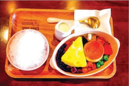  ?? HENG CHIVOAN ?? Cold dessert with pudding, cheese, variety of boba balls made from fruits and vegetables. The prices range from $2 to $10.