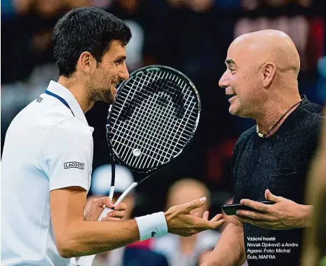  ?? Foto: Michal Růžička, MAFRA ?? Vzácní hosté
Novak Djokovič a Andre Agassi. Foto: Michal Šula, MAFRA