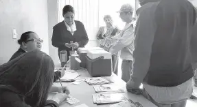  ??  ?? • Salud Municipal de Nogales realiza jornadas en la zona rural y urbana.