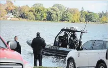  ?? SABRINA BYRNES METROLAND ?? Water and shoreline searches continued around Scugog Island on Oct. 16 for Phong Vu after his canoe capsized Oct. 15.