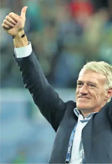  ??  ?? Prije dvije godine Deschamps je izgubio finale Europskog prvenstva, nadamo se da će tugovati i poslije nedjeljnog finala SP-a