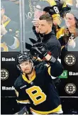  ?? Foto: ČTK ?? Přelomový moment David Krejčí při tisícím utkání v NHL.