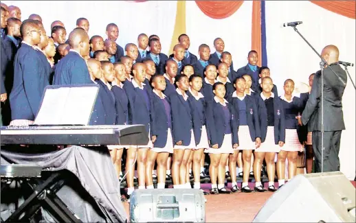  ?? (Courtesy pics) ?? Vulamasang­o High School were crowned overal winners conducted by Jockonias Mandlazi.