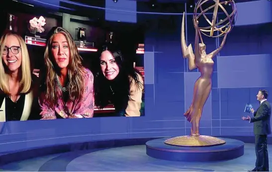  ?? EFE ?? Los Emmy a través de videollama­das serán el precedente para los Oscar u otras entregas de premios de este rango