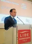  ?? PEDRO VENCESLAU/ESTADÃO ?? Grupo. Doria discursa em evento do Lide na Itália