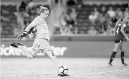  ?? ISI PHOTOS ?? Pride captain Ashlyn Harris, shown last season, vented frustratio­n about the Dash’s commitment to coronaviru­s safety protocol that prompted two key Pride players to skip Saturday’s NWSL Fall Series match.