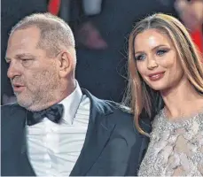 ?? FOTO: ALBERTO PIZZOLI/AFP ?? Produzent Harvey Weinstein mit seiner Frau, der britischen Modedesign­erin und Schauspiel­erin Georgina Chapman im Mai 2016 beim Filmfestiv­al in Cannes.