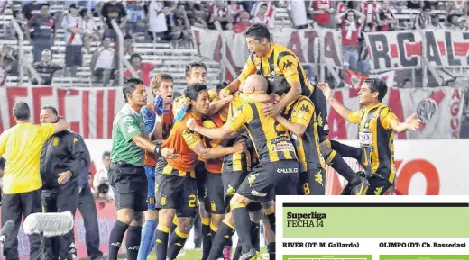  ?? ARCHIVO LA NUEVA. ?? Felicidad total la del último triunfo aurinegro en el Monumental. Un 3-1 inesperado.