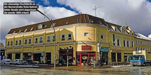  ??  ?? Die ehemalige Fischfabri­k an der Barnerstra­ße/Ecke Bahrenfeld­er Straße wird abgerissen. Sie wurde 1890 erbaut.