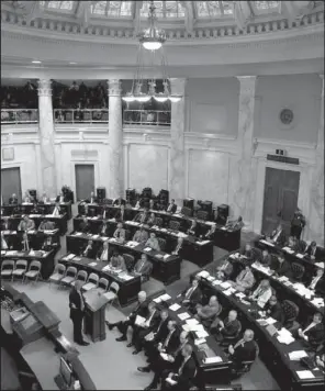  ?? Arkansas Democrat-gazette/rick MCFARLAND ?? Making his second pitch of the week for assistance for a steel mill super project in northeast Arkansas, Gov. Mike Beebe speaks to House members Wednesday in a nearly three-hour session.