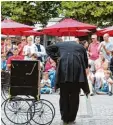  ?? Foto: Taglinger ?? Die Kleinkunst wird in der Neu Ulmer Ludwigsvor­feste gefeiert.