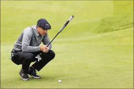  ?? PETER MORRISON / ASSOCIATED PRESS ?? Bryson DeChambeau wasted no time defending himself against accusation­s of slow play Saturday after harsh criticism on social media stemming from a video showing him taking more than two minutes to hit an 8-foot putt at The Northern Trust.