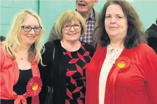  ?? From left: Vickie Cummins, Sue Evans, and Kath Lockie ??