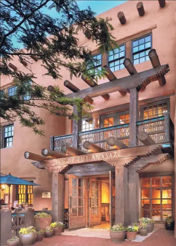  ?? COURTESY ROSEWOOD INN OF THE ANASAZI ?? The Rosewood Inn of the Anasazi, in downtown Santa Fe, is seeking permission from the city’s Historic Districts Review Board to build a rooftop addition that would include a swimming pool, outdoor events space and an indoor bar and lounge.