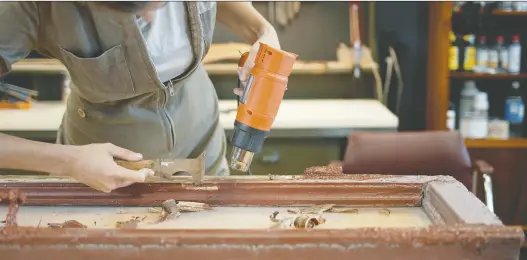  ?? GETTY IMAGES/ ISTOCKPHOT­O ?? Restoring old windows can be a lot of work — and cost a lot — if done properly.