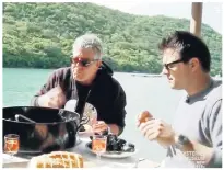  ??  ?? Bourdain je putovao našom obalom u jeo domaće specijalit­ete i bio oduševljen svime što je kušao. Pratnja mu je na tom putovanju bio hrvatski kuhar Mate Janković