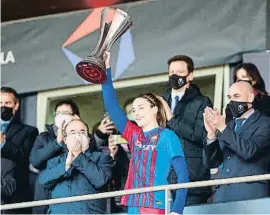  ?? FP ?? Alexia Putellas levantó su primer título como capitana del Barça
