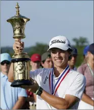  ?? MATT FREED — THE ASSOCIATED PRESS ?? James Piot after winning the U.S. Amateur Championsh­ip Aug. 15at Oakmont Country Club in Oakmont, Pa.