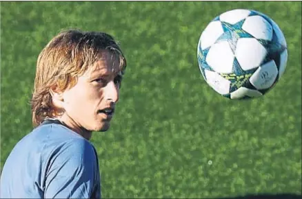  ?? SERGIO BARRENECHE­A / EFE ?? Luka Modric, futbolista del Real Madrid desde el 2012