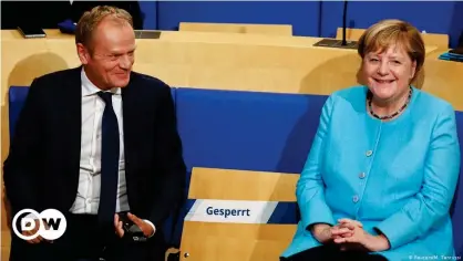  ??  ?? Donald Tusk y Angela Merkel en la Fundación Konrad Adenauer.