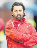  ??  ?? Paul Hartley