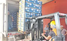  ?? ?? Más de 1.000 cajas de 22 kg cada una de banana partieron ayer de San Pedro al Puerto Terrestre Los Andes, Chile.