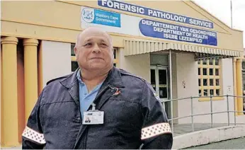  ?? TRACEY ADAMS African News Agency (ANA) Weekend Argus about the closure of the ?? WAYNE Mitten, assistant director of Forensic Pathology Services at Salt River Mortuary, spoke to the facility. |