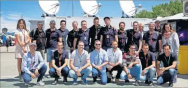  ??  ?? MOVISTAR F1. Más de 20 personas forman el equipo de enviados especiales de Movistar+ a las carreras.