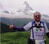  ?? ?? Il presidente Paolo Francesco Gino, 61 anni, folgorato dalla maratona a New York. In alto la squadra