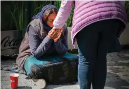  ?? FOTO: REIDAR KOLLSTAD ?? Dette ønsker ikke flertallet av folk i Kristiansa­nd å se: At det sitter mennesker på gata og tigger andre for penger.